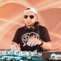 DJ D2